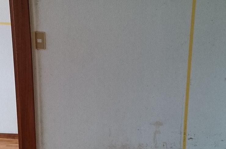 キッチン横　クロスメイク　施工前　　二宮　A邸　