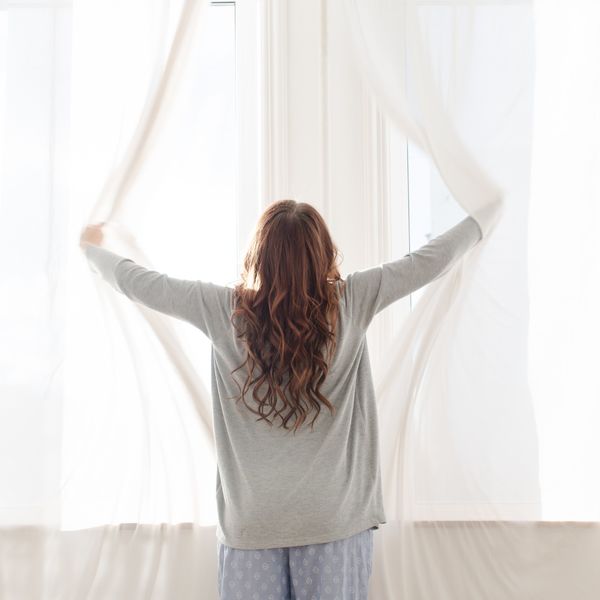 小田原の村田壁装では壁紙を交換せずに塗り替える新しい工法を実施します