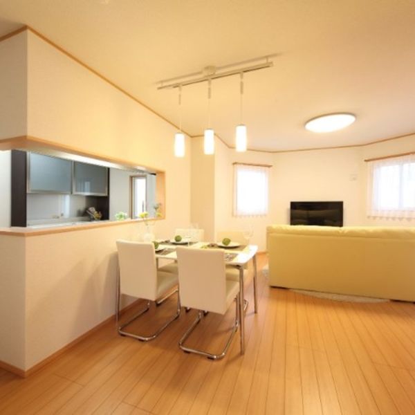 横浜市周辺で内装リフォームで貼替をご検討なら村田壁装。